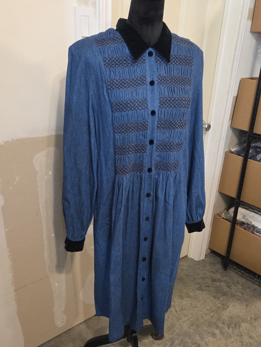 Coldwater Creek Denim  Long-Sleeve Button-Front Dress Smocked Velvet Black Trim